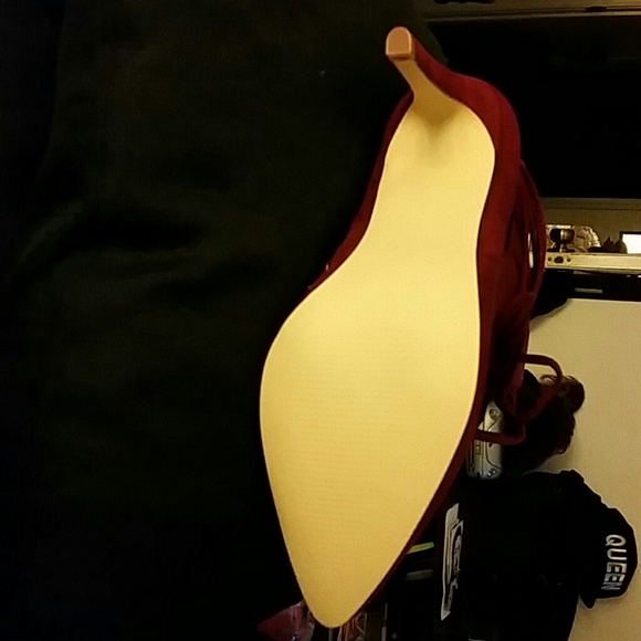 Shoes - Picture 3 of 3